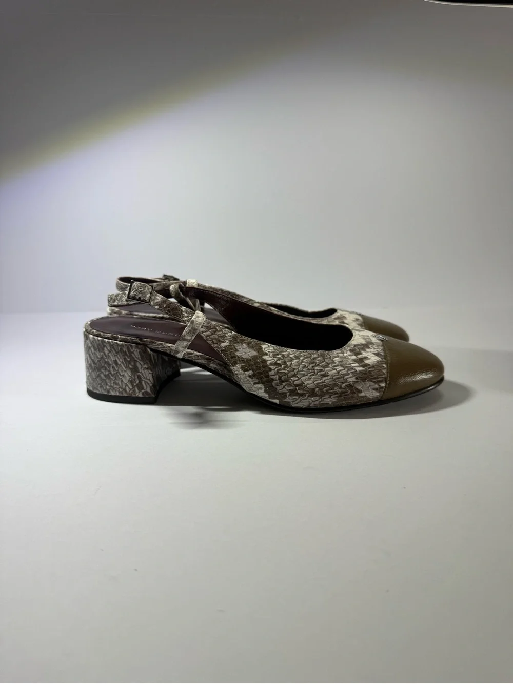 Tory Burch Snake-Print Slingback Pumps with Olive Cap Toe size 8  Mary Jane heel